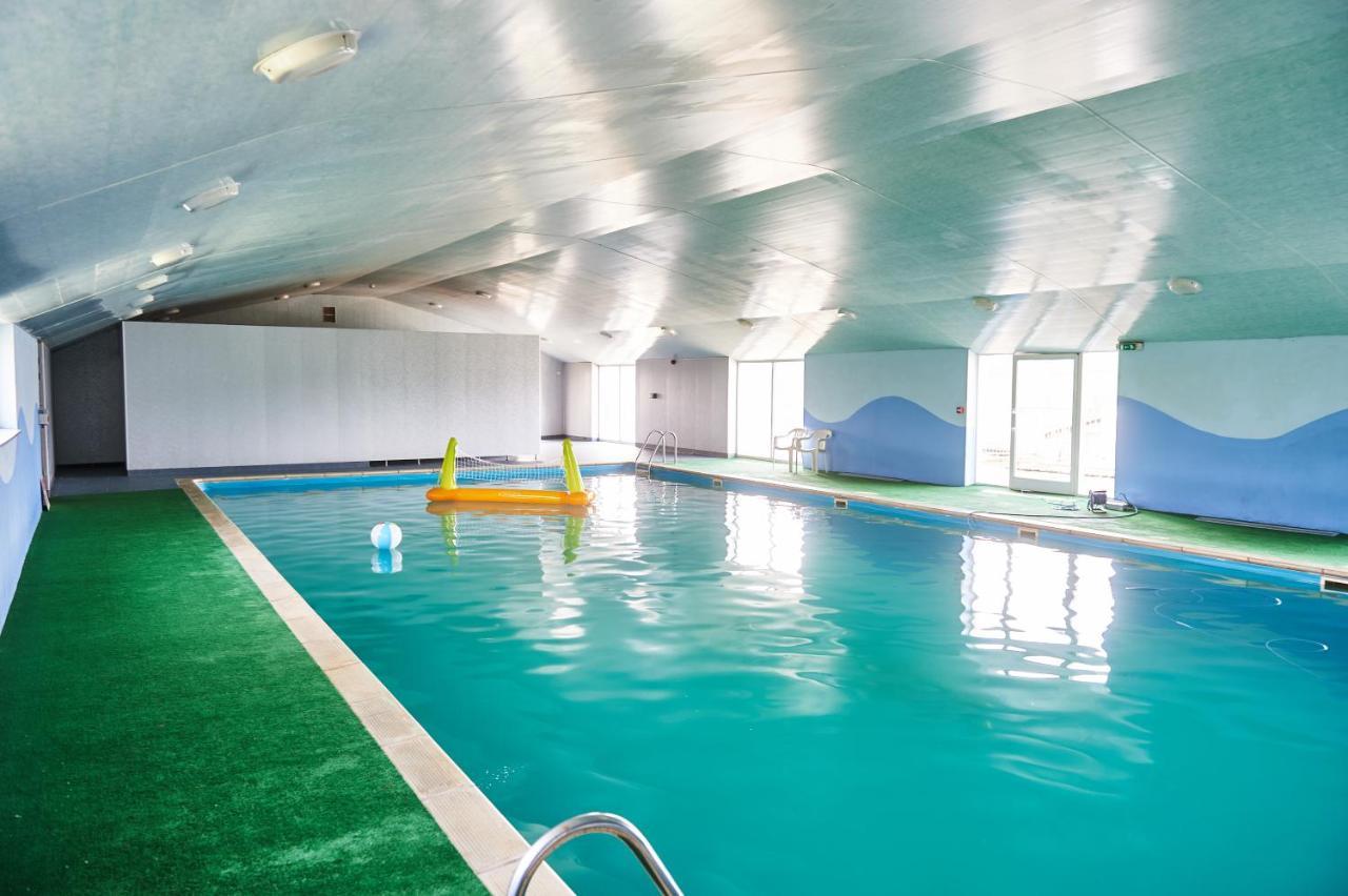 Penuwch Boathouse- Lakeside Rural Cottage Ideal For Families With Indoor Heated Pool Carmarthen Ngoại thất bức ảnh